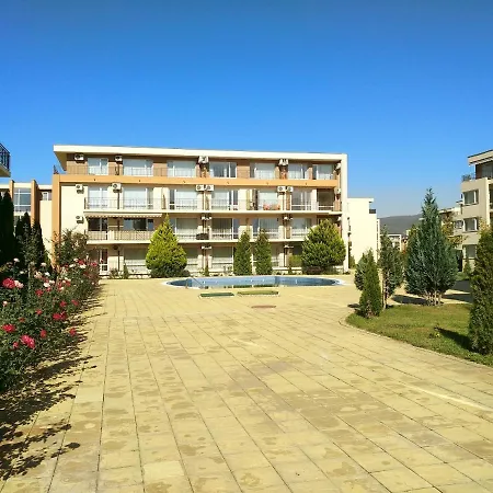Private In Holiday Fort Club Apartment *